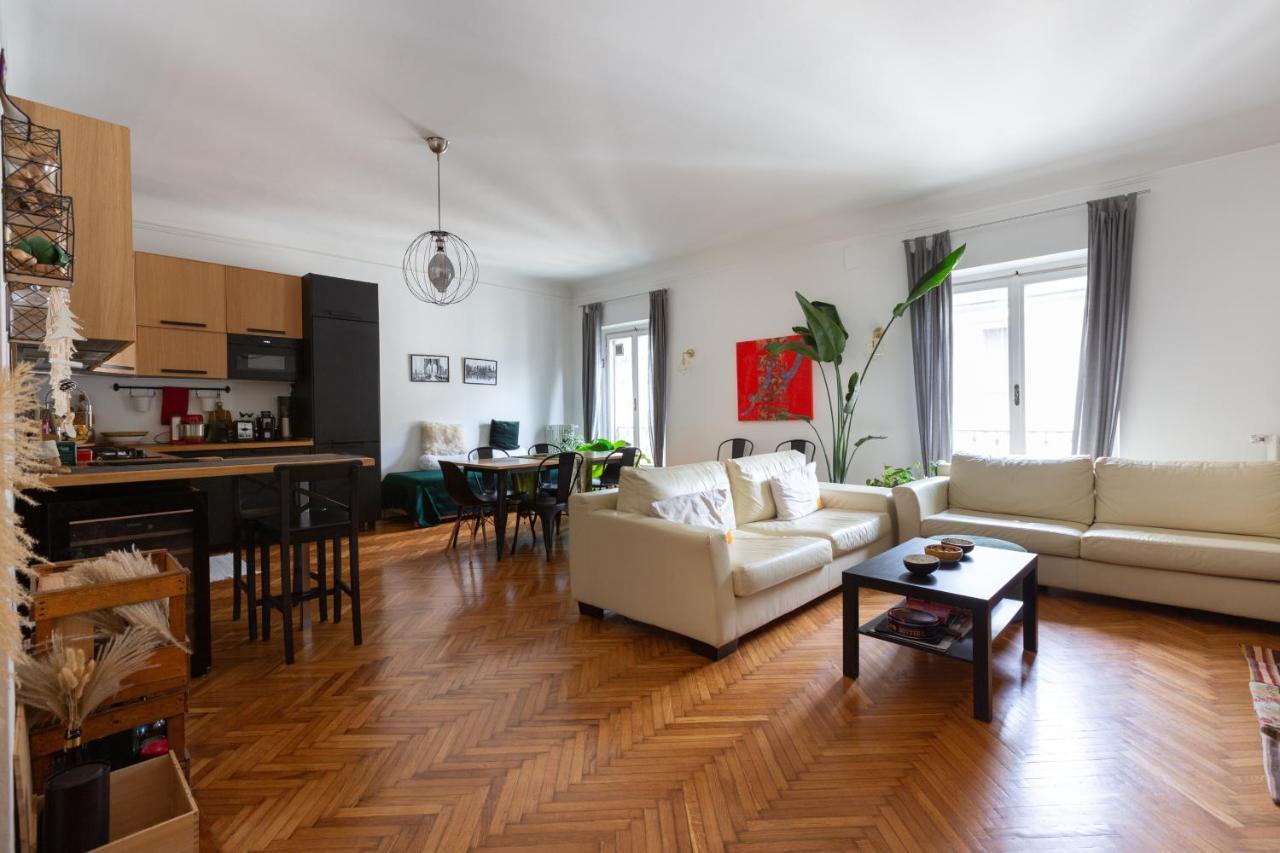 Moscova Cosy Apartment Milano Eksteriør billede