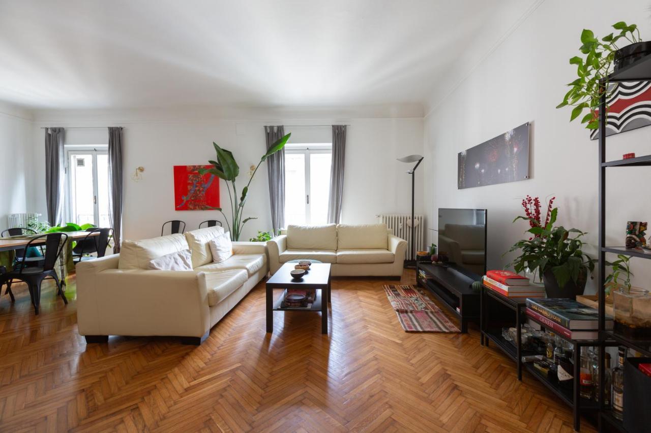 Moscova Cosy Apartment Milano Eksteriør billede